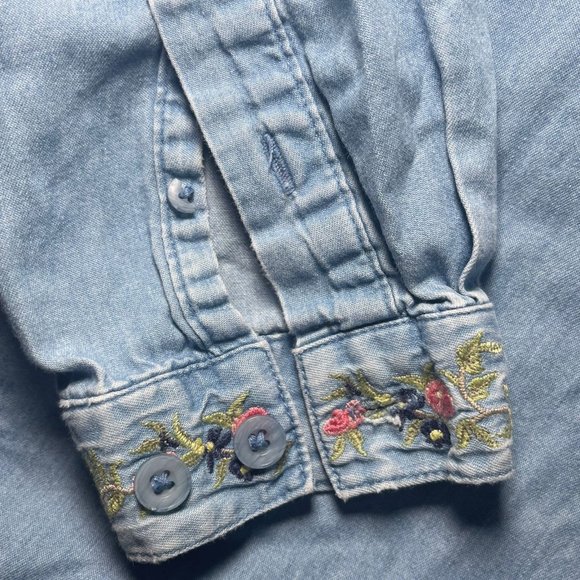 VTG Northern Treasures Floral Embroidered top - Picture 5 of 10